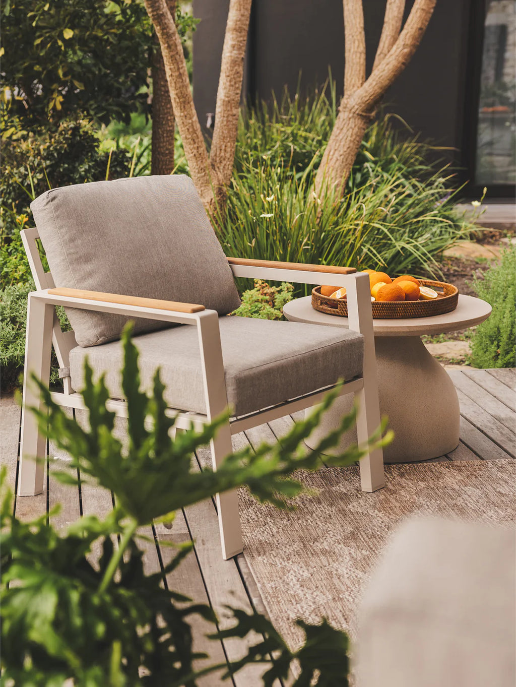 River Side Table in Shelly Beach