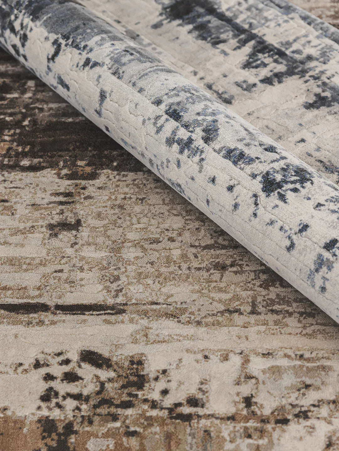 Suspense Rug in Ocean Deep