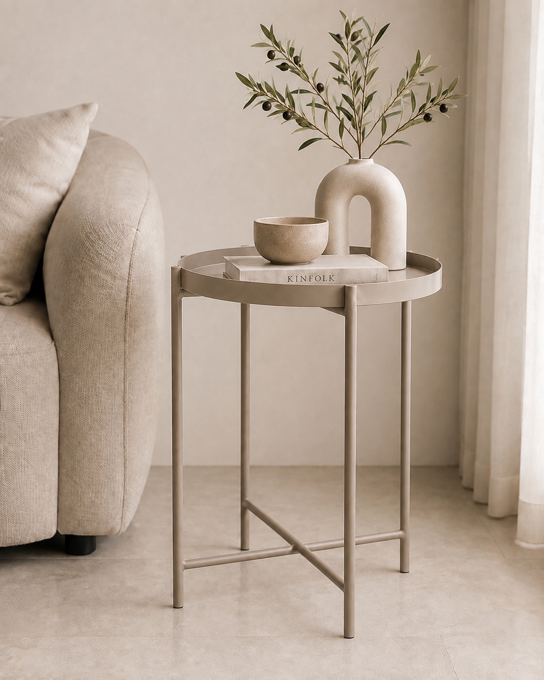 Noiré Side Table in Cement