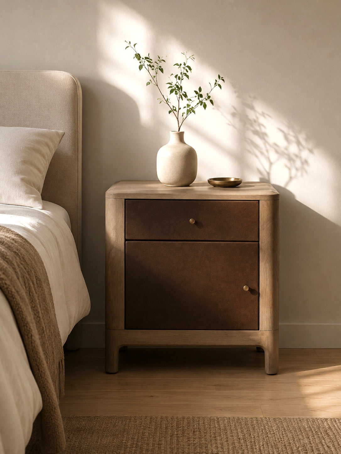 Memphis Oak Nightstand in Mocha