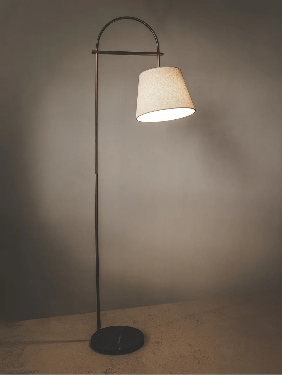 Duncan Floor Lamp in Linen