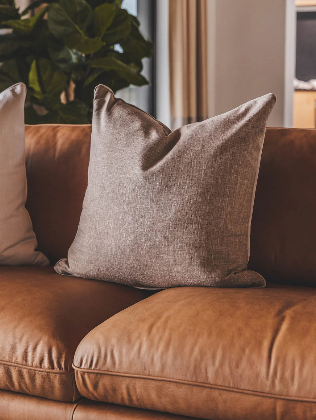 Hugo Sofa 4-Seater