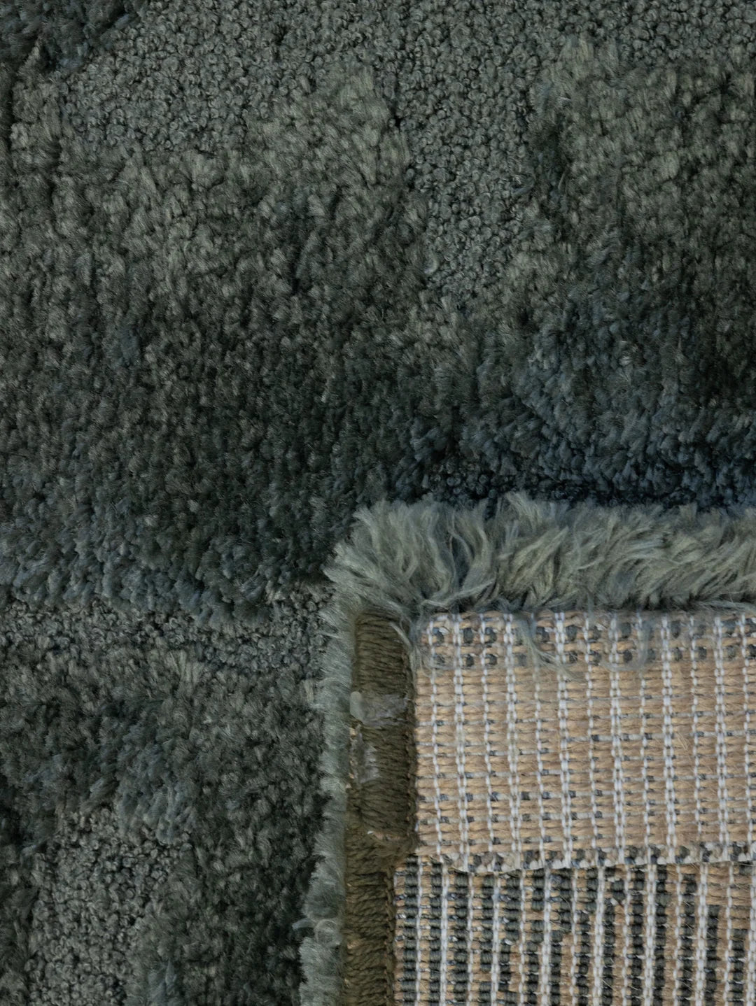 Gusto Rug in Bronze