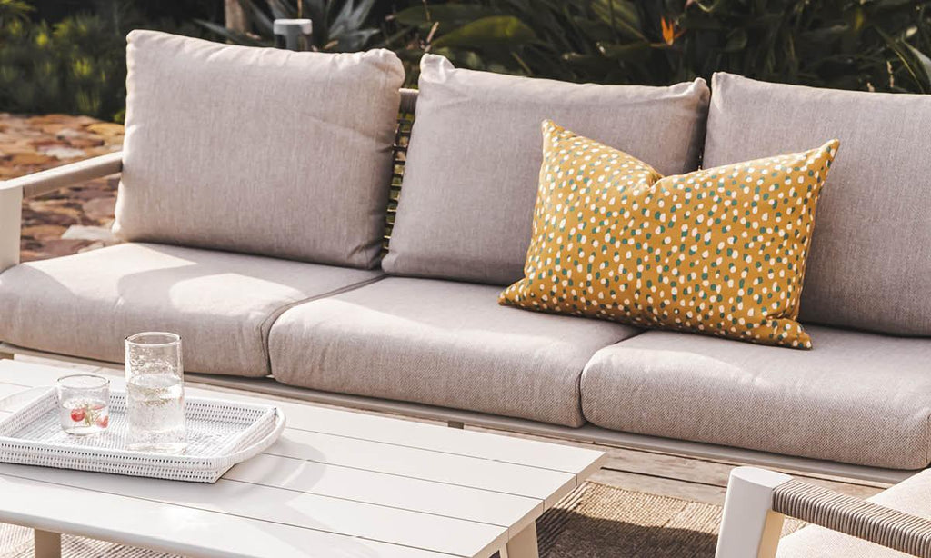 Vista Outdoor Sofa Set