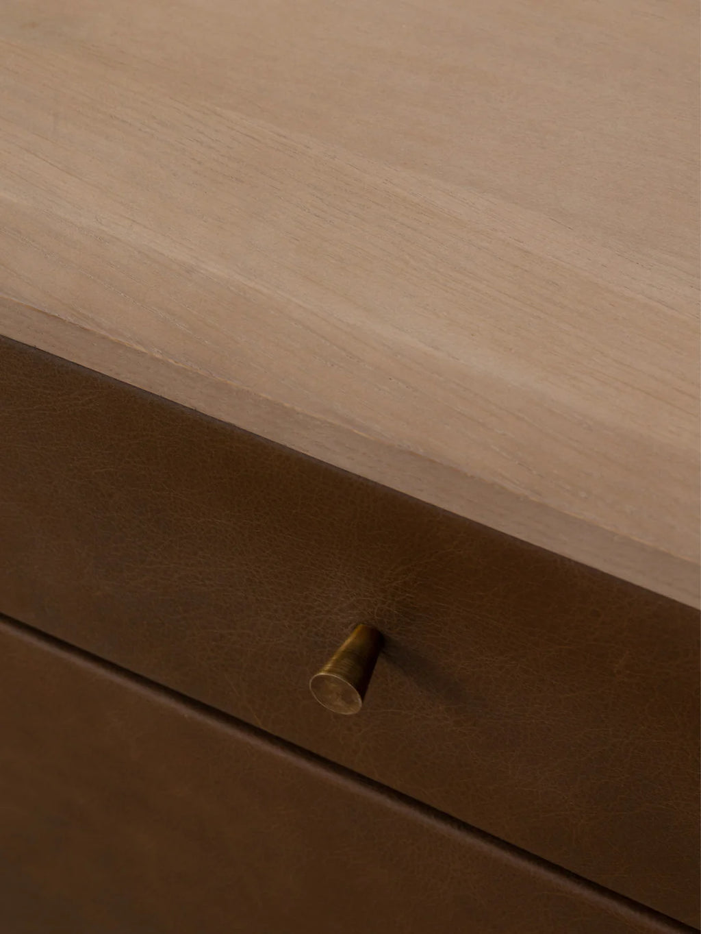 Memphis Oak Nightstand in Mocha