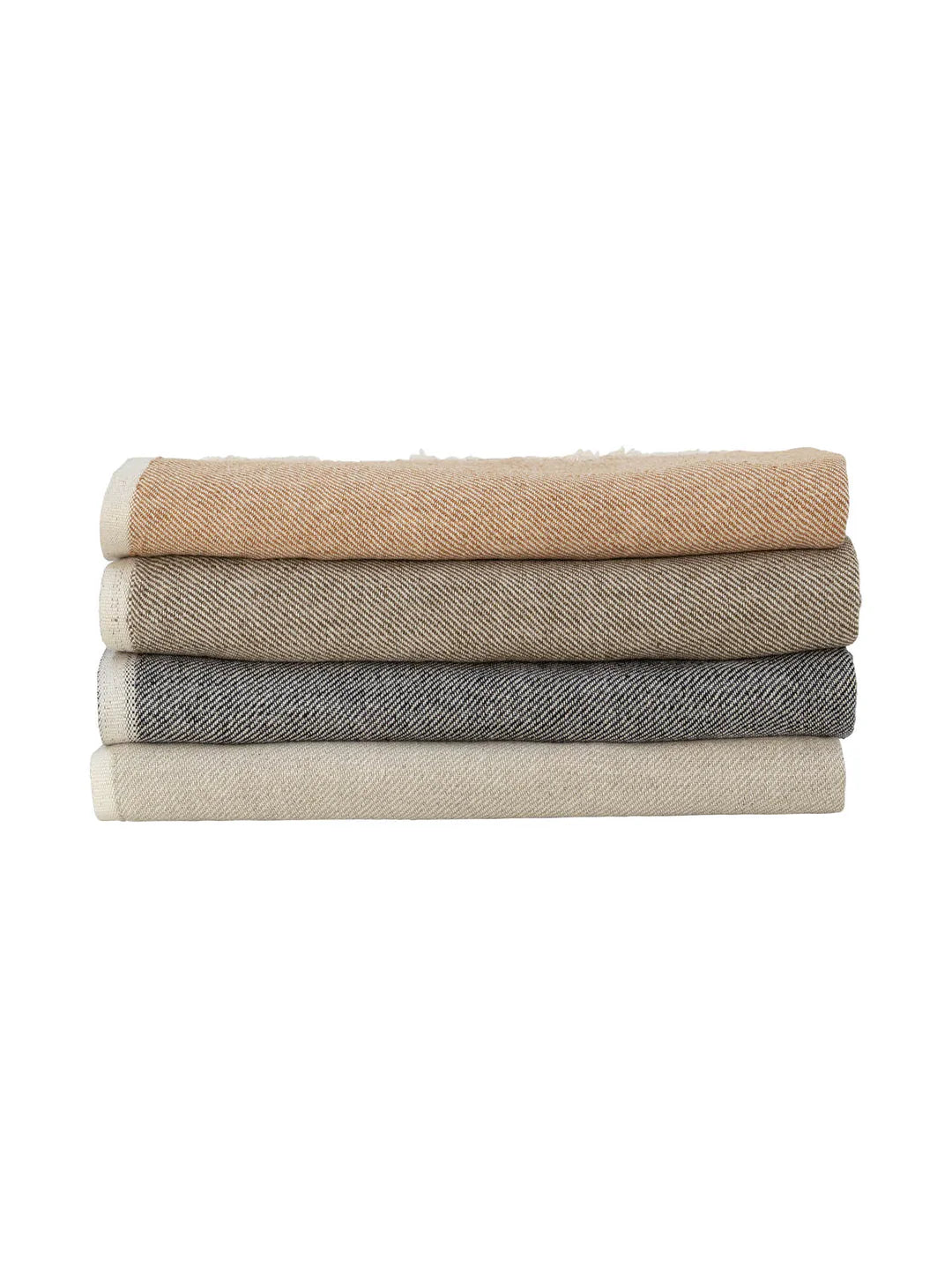 Elle Throw in Oatmilk