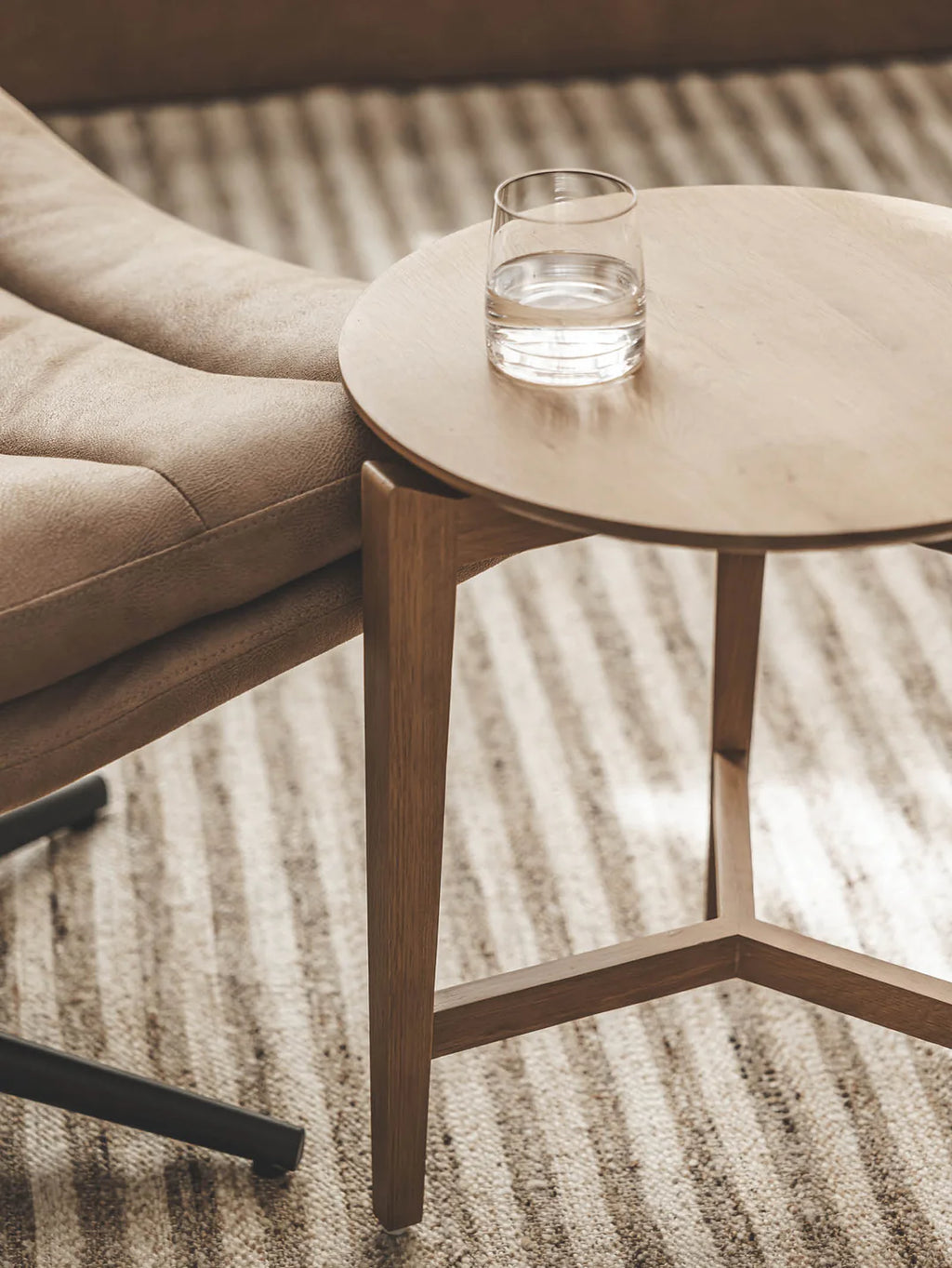 Molteno Oak Table in Ginger