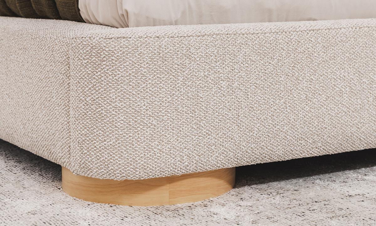 Suzanna Bed King
Pristine Natural