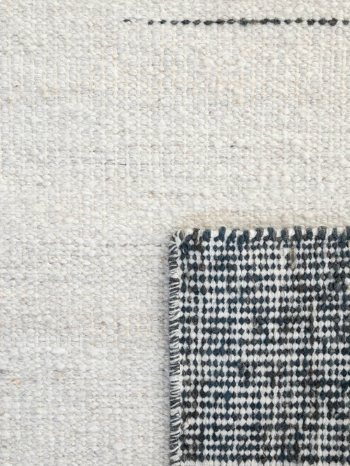 Atrium Rug in Lagoon