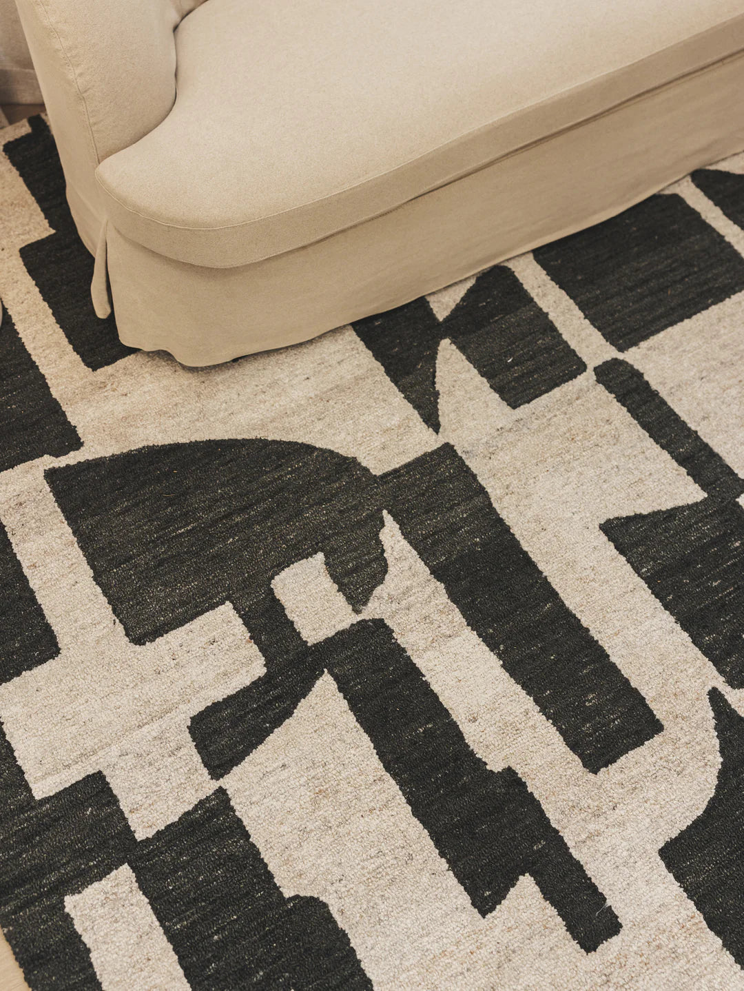 Uncover Rug in Oasis