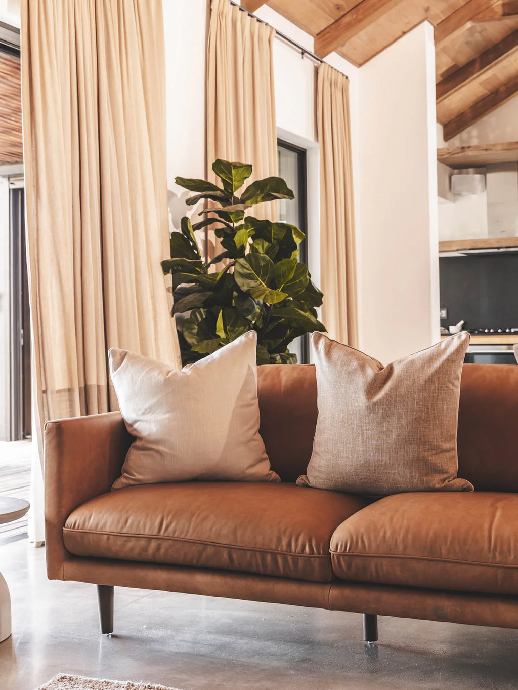 Hugo Sofa 4-Seater