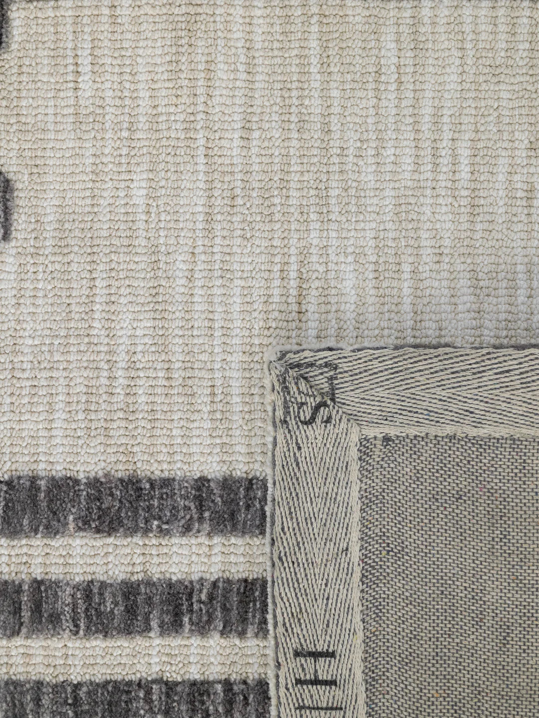 Glimpse Rug in Slate