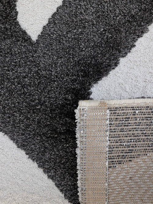 Enliven Rug in Mono