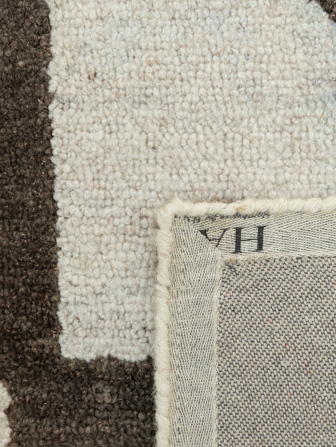 Uncover Rug in Cocoa